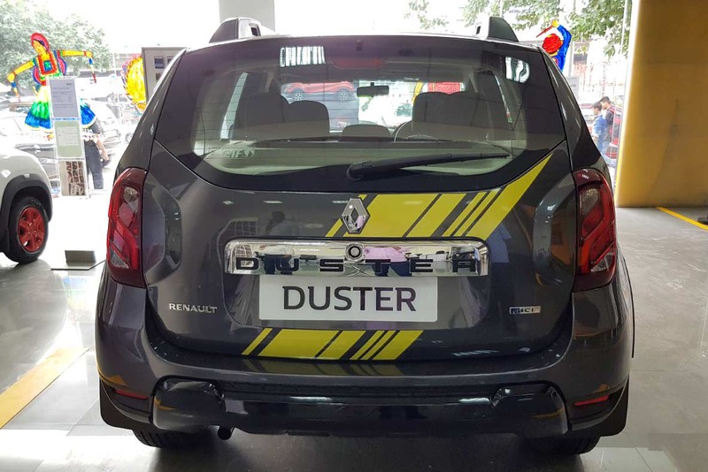 Renault Duster ban dac biet Sandstorm gia chi 380 trieu-Hinh-4